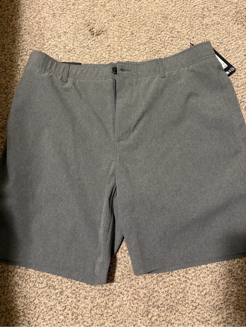 Under Armour Men's Heather Gray golf shorts